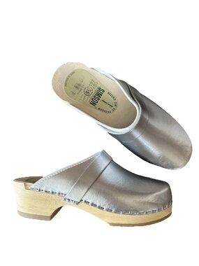 New Simson Metallic Silver Orthopedic Clogs Slip On Y2K Platform Holland 35 US 5